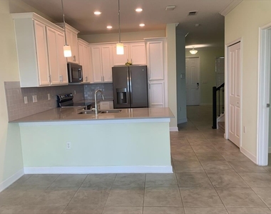 8525 Zoeller Hills Drive - Photo Thumbnail 2