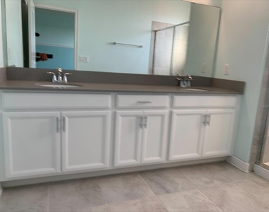 8525 Zoeller Hills Drive - Photo Thumbnail 14