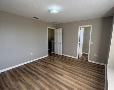 303 Churchill Court - Photo Thumbnail 39