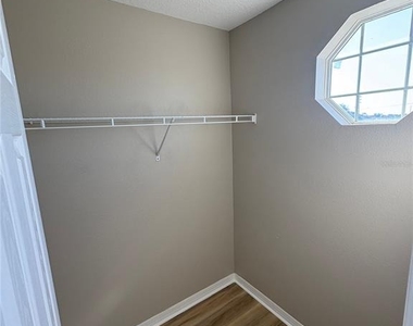 303 Churchill Court - Photo Thumbnail 40