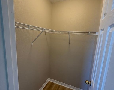 303 Churchill Court - Photo Thumbnail 44