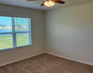 430 Tanis Avenue - Photo Thumbnail 9