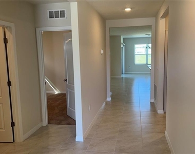 430 Tanis Avenue - Photo Thumbnail 1
