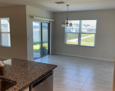 430 Tanis Avenue - Photo Thumbnail 3