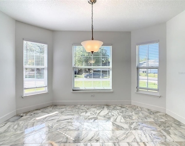 438 Jay Court - Photo Thumbnail 12