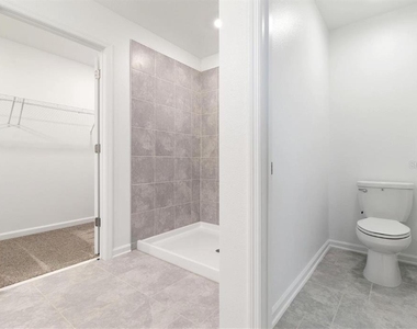 1028 Holden Way - Photo Thumbnail 11