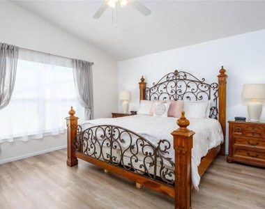 160 Bloomingdale Drive - Photo Thumbnail 19