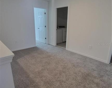16357 Bird Of Paradise Avenue - Photo Thumbnail 4