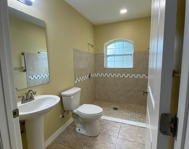 1321 Shadwell Court - Photo Thumbnail 7