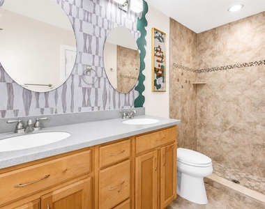 10135 Chesham Drive - Photo Thumbnail 18