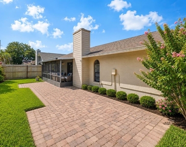 10135 Chesham Drive - Photo Thumbnail 32