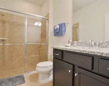 8854 Geneve Court - Photo Thumbnail 10