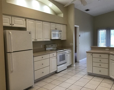 123 Harwood Circle - Photo Thumbnail 4