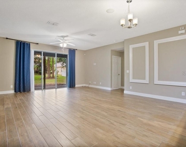 132 Blue Water Street - Photo Thumbnail 8