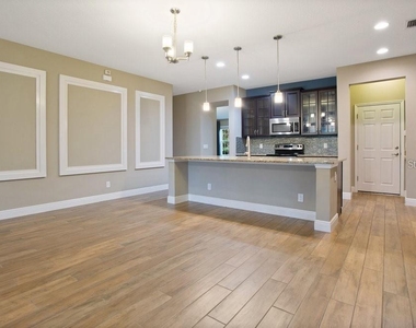 132 Blue Water Street - Photo Thumbnail 4