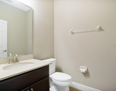 132 Blue Water Street - Photo Thumbnail 16