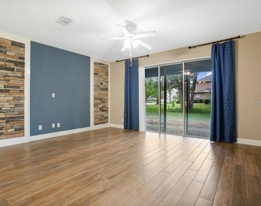 132 Blue Water Street - Photo Thumbnail 10