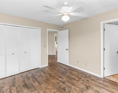 510 Spoonbill Court - Photo Thumbnail 16