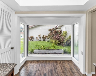 510 Spoonbill Court - Photo Thumbnail 14