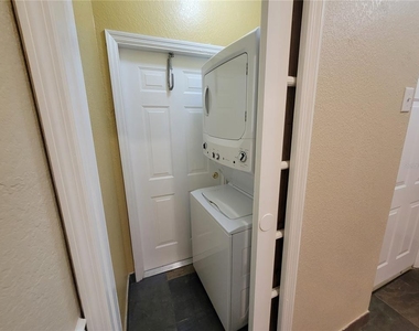 3735 Conroy Road - Photo Thumbnail 13