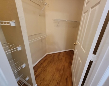 3735 Conroy Road - Photo Thumbnail 12