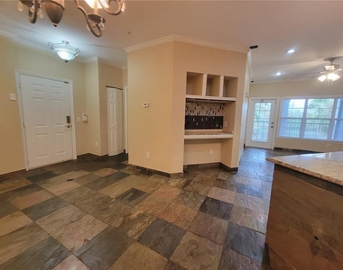 3735 Conroy Road - Photo Thumbnail 6