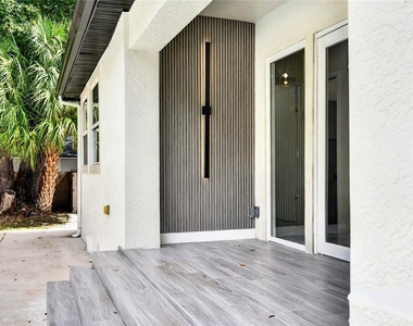 1905 W Burke Street - Photo Thumbnail 26
