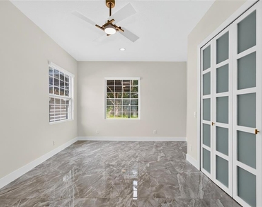 1905 W Burke Street - Photo Thumbnail 24