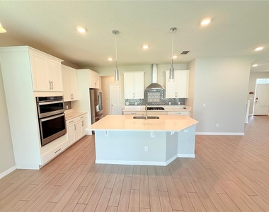 4880 Echo Court - Photo Thumbnail 8