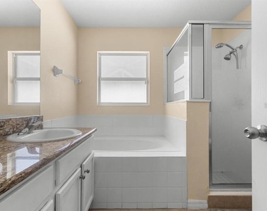 2438 Brewerton Lane - Photo Thumbnail 21