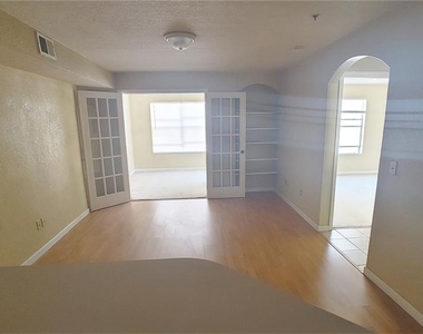 822 Camargo Way - Photo Thumbnail 9