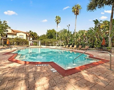 822 Camargo Way - Photo Thumbnail 2