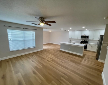 13630 Cygnus Drive - Photo Thumbnail 8