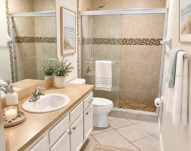 11635 Fairmont Avenue - Photo Thumbnail 3
