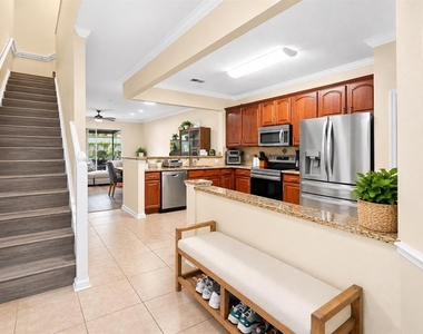 6855 Sperone Street - Photo Thumbnail 2