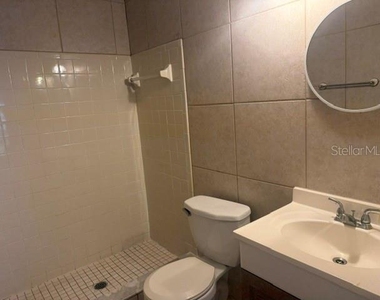4842 S Semoran Boulevard - Photo Thumbnail 6