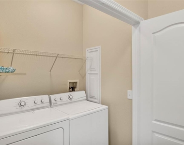1548 Broken Oak Drive - Photo Thumbnail 17