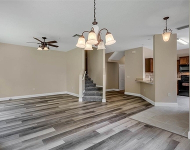 1548 Broken Oak Drive - Photo Thumbnail 4