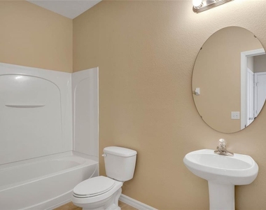 1548 Broken Oak Drive - Photo Thumbnail 16