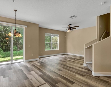 1548 Broken Oak Drive - Photo Thumbnail 5
