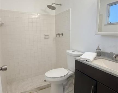 731 Sw 24th Street - Photo Thumbnail 13