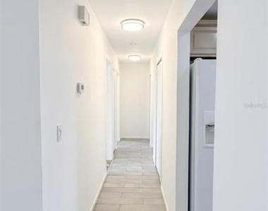 731 Sw 24th Street - Photo Thumbnail 7