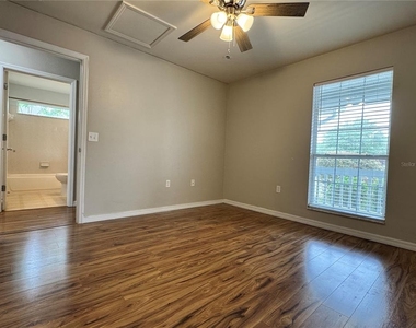 25590 Nw 10th Avenue - Photo Thumbnail 14