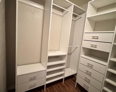 25590 Nw 10th Avenue - Photo Thumbnail 8
