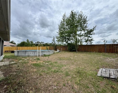 25590 Nw 10th Avenue - Photo Thumbnail 29