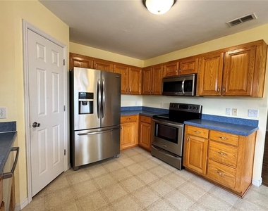25590 Nw 10th Avenue - Photo Thumbnail 20