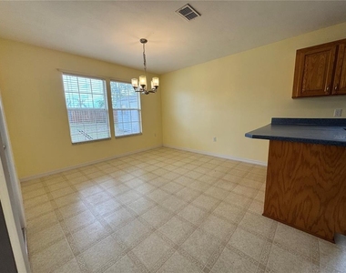 25590 Nw 10th Avenue - Photo Thumbnail 27