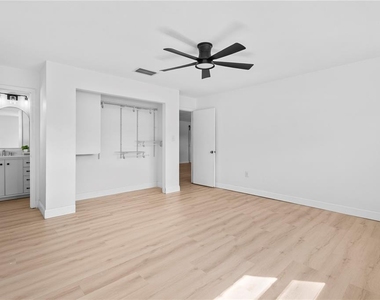 920 Orange Avenue - Photo Thumbnail 20
