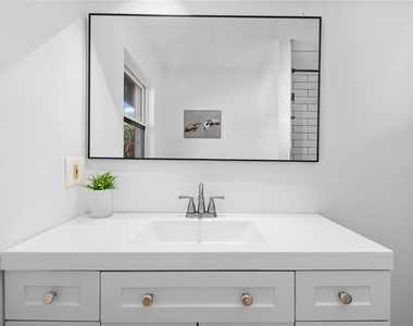 920 Orange Avenue - Photo Thumbnail 25