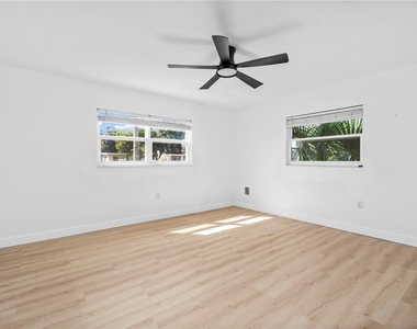 920 Orange Avenue - Photo Thumbnail 17
